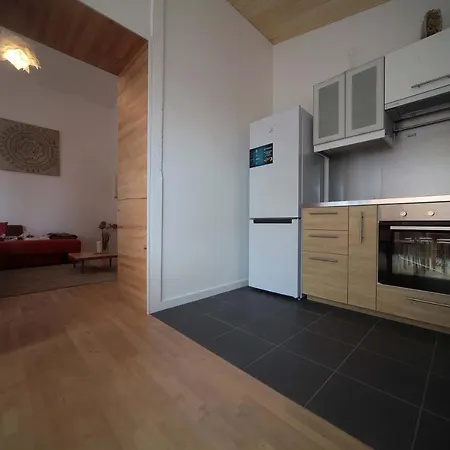 Marketplace 2 Πόντα Ντελγκάντα